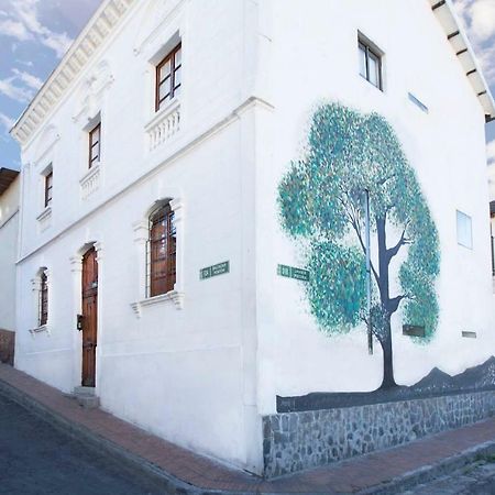 Casa Lunaloma - Boutique Apartments Кіто Екстер'єр фото