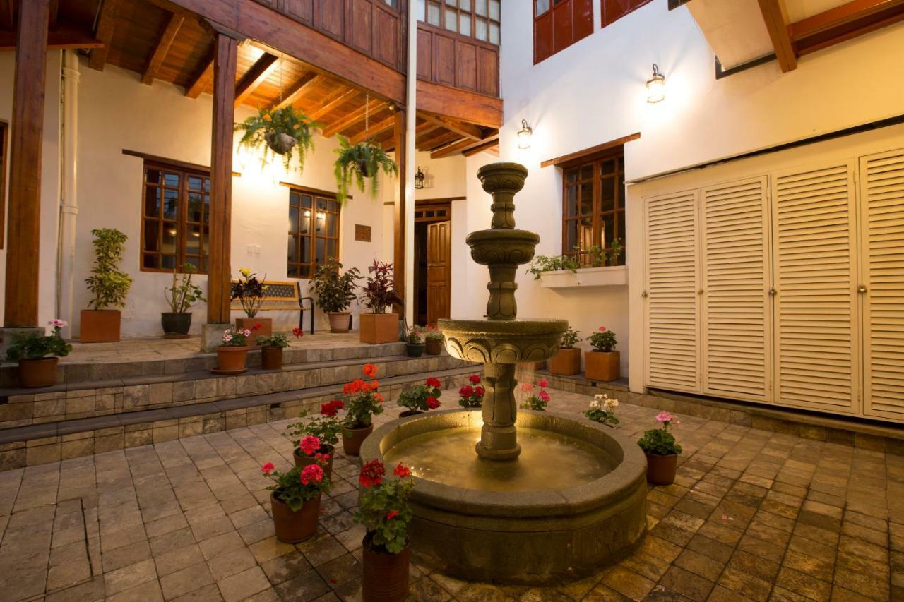 Casa Lunaloma - Boutique Apartments Кіто Екстер'єр фото